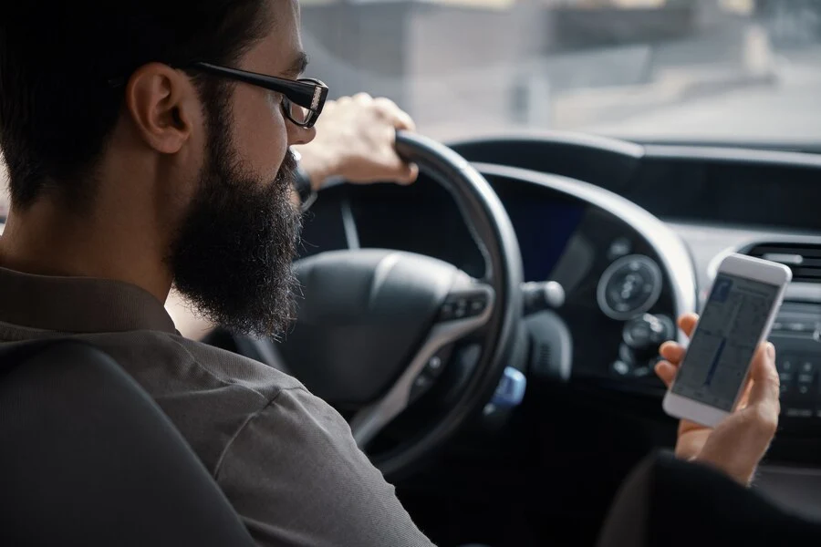 Does New Jersey Allow Cell Phone Use While Driving?