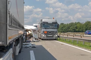 Truck Accidents from Trailer Disconnects: Dangers & Legal Rights in NJ
